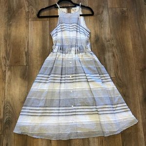 Sleeveless Cotton Sleevless Dress w/ Pockets.